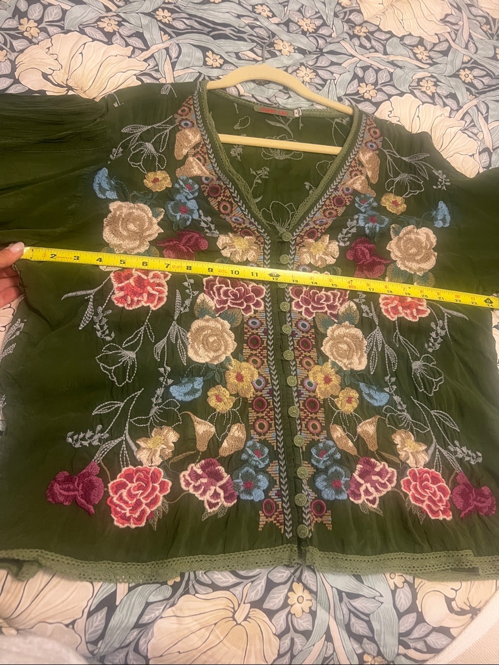 NWOT Johnny Was Olive Green Embroidered Floral Button-Front Blouse size XL - Picture 11 of 12